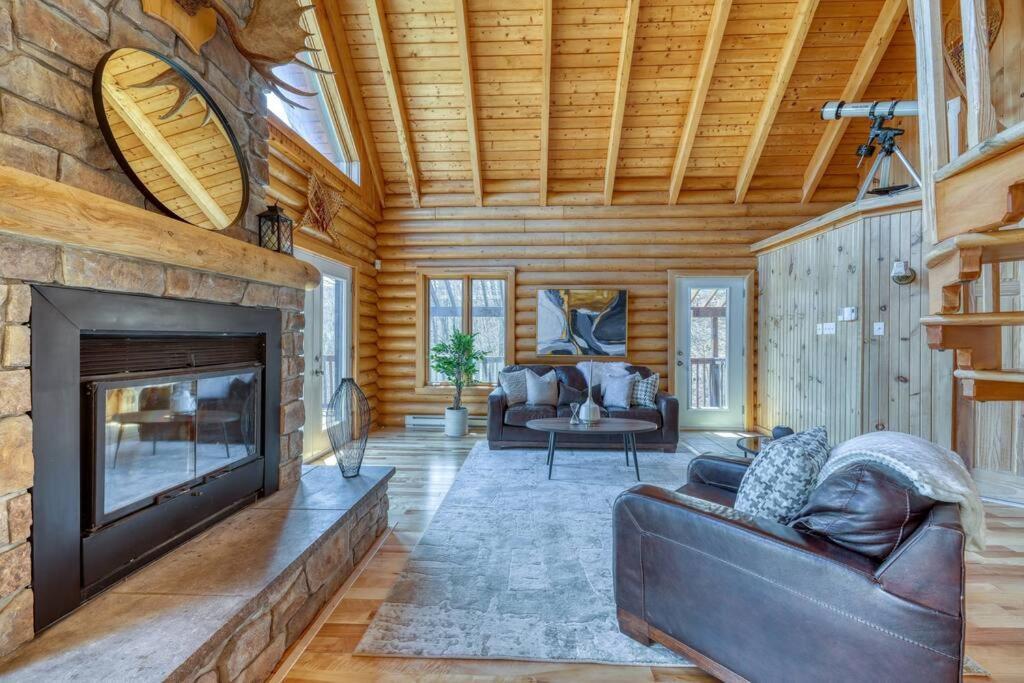Le Courchevel Luxe Chalet - Private Pool - Jacuzzi - Ski Saint Adolphe D'Howard المظهر الخارجي الصورة