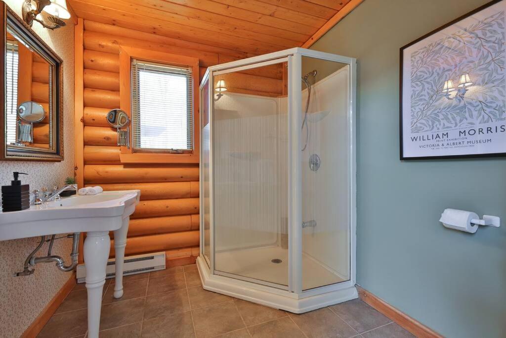 Le Courchevel Luxe Chalet - Private Pool - Jacuzzi - Ski Saint Adolphe D'Howard المظهر الخارجي الصورة